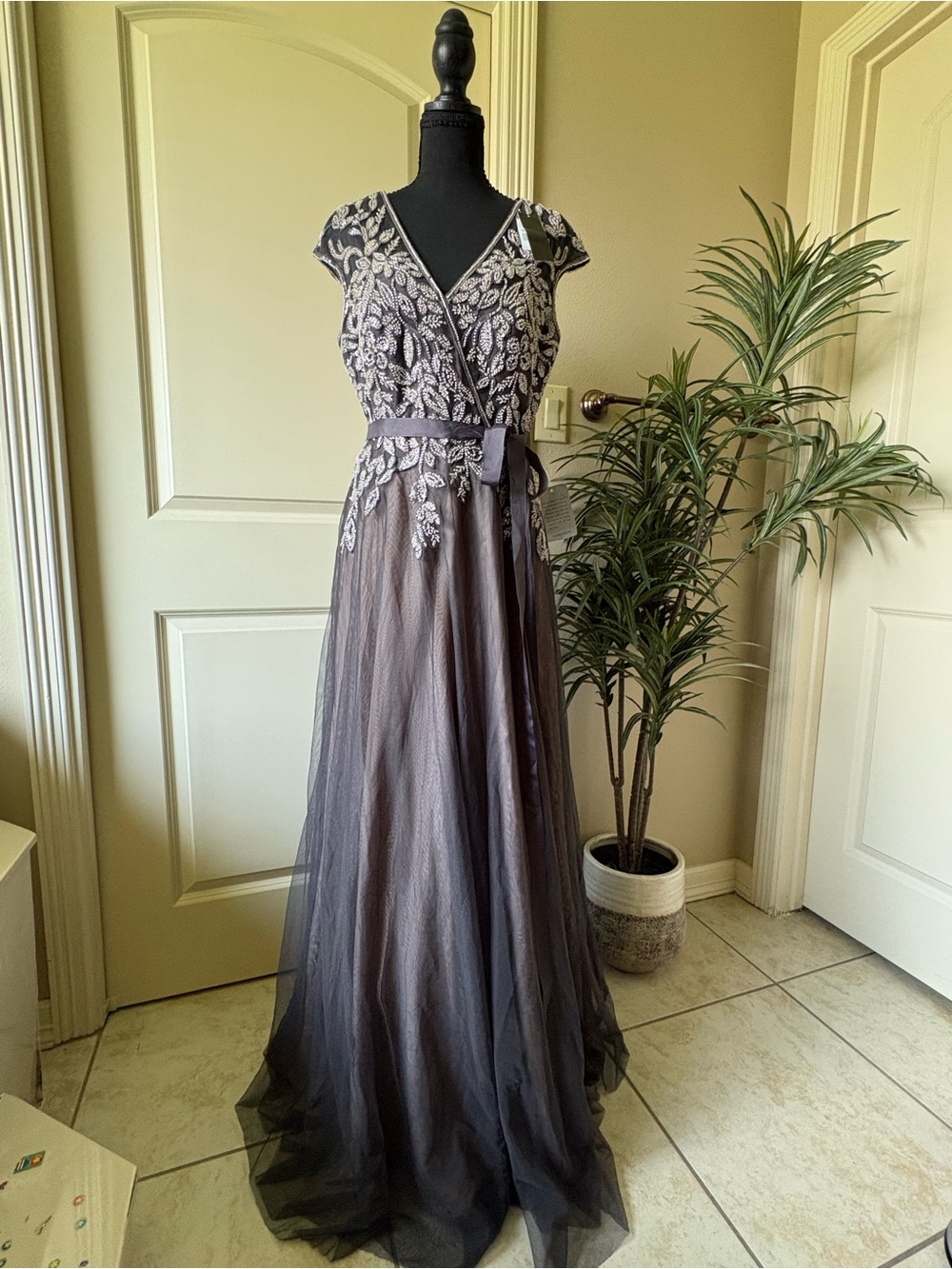 NWT Xscape Elegant Gray Lace Appliqué Wrap Gown Size 12